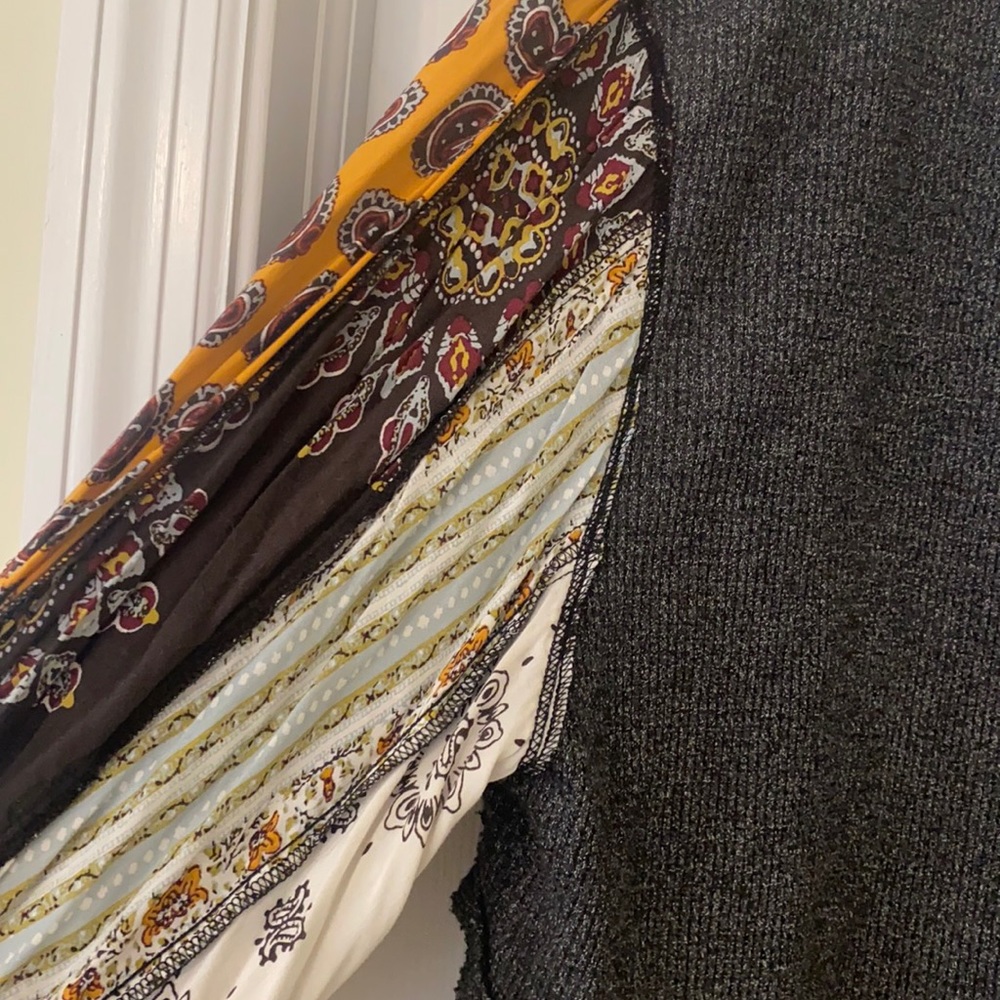 FREE PEOPLE sweater with detailed sleeves